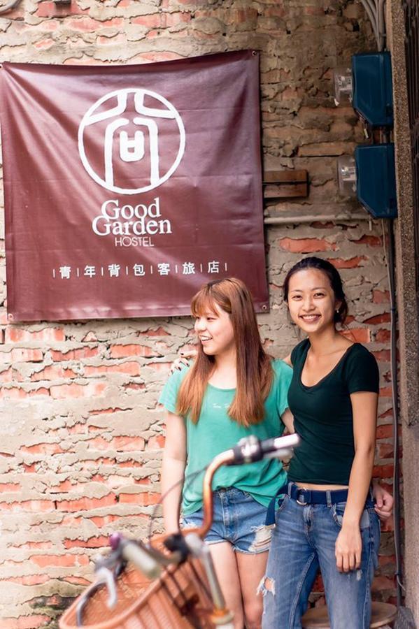 Good Garden Female Hostel Тайнань Экстерьер фото