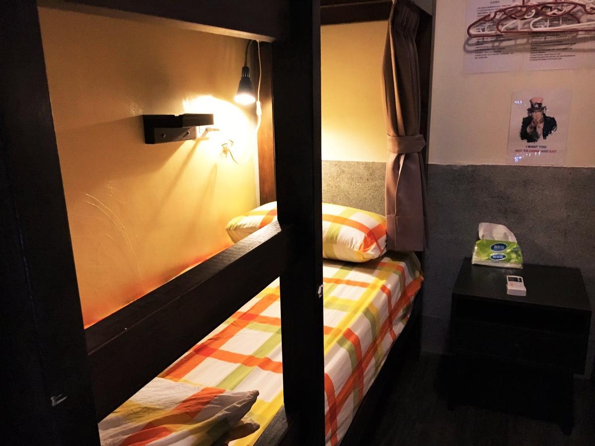 Good Garden Female Hostel Тайнань Экстерьер фото